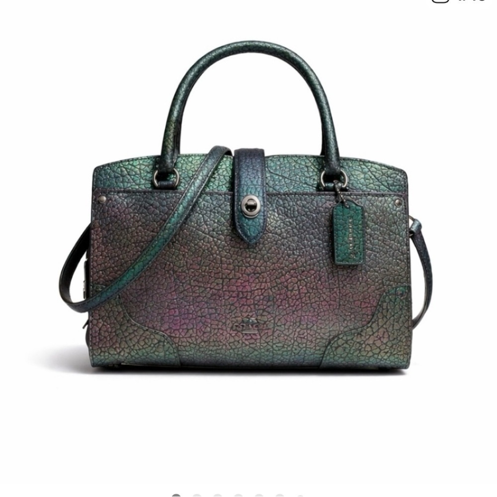 Coach Hologram Mercer 24